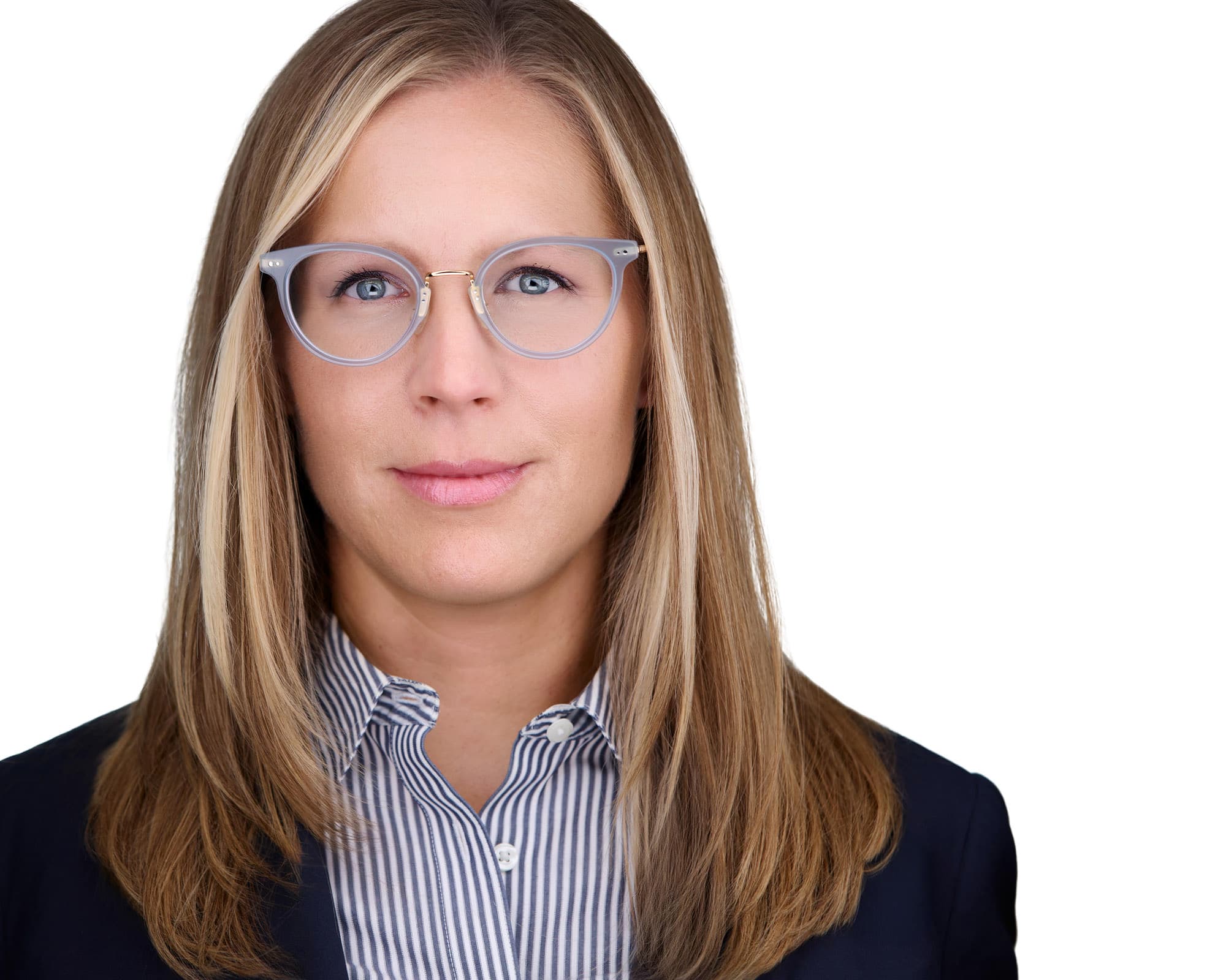 Alana's professional headshot