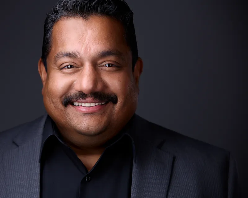 Professional headshot Pittsburgh - business executive