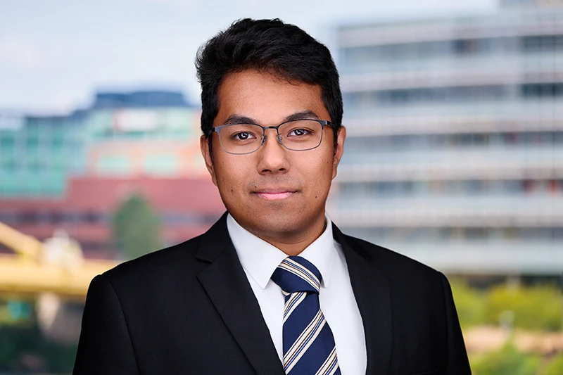 pittsburgh lawyer headshot with an outdoor background